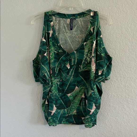 Green Leaf Print Cold Shoulder Tank Top - Picture 1 of 5